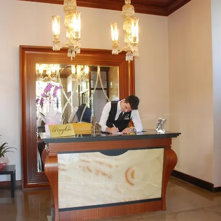 Blue Diamond Atatürk Palace 5*